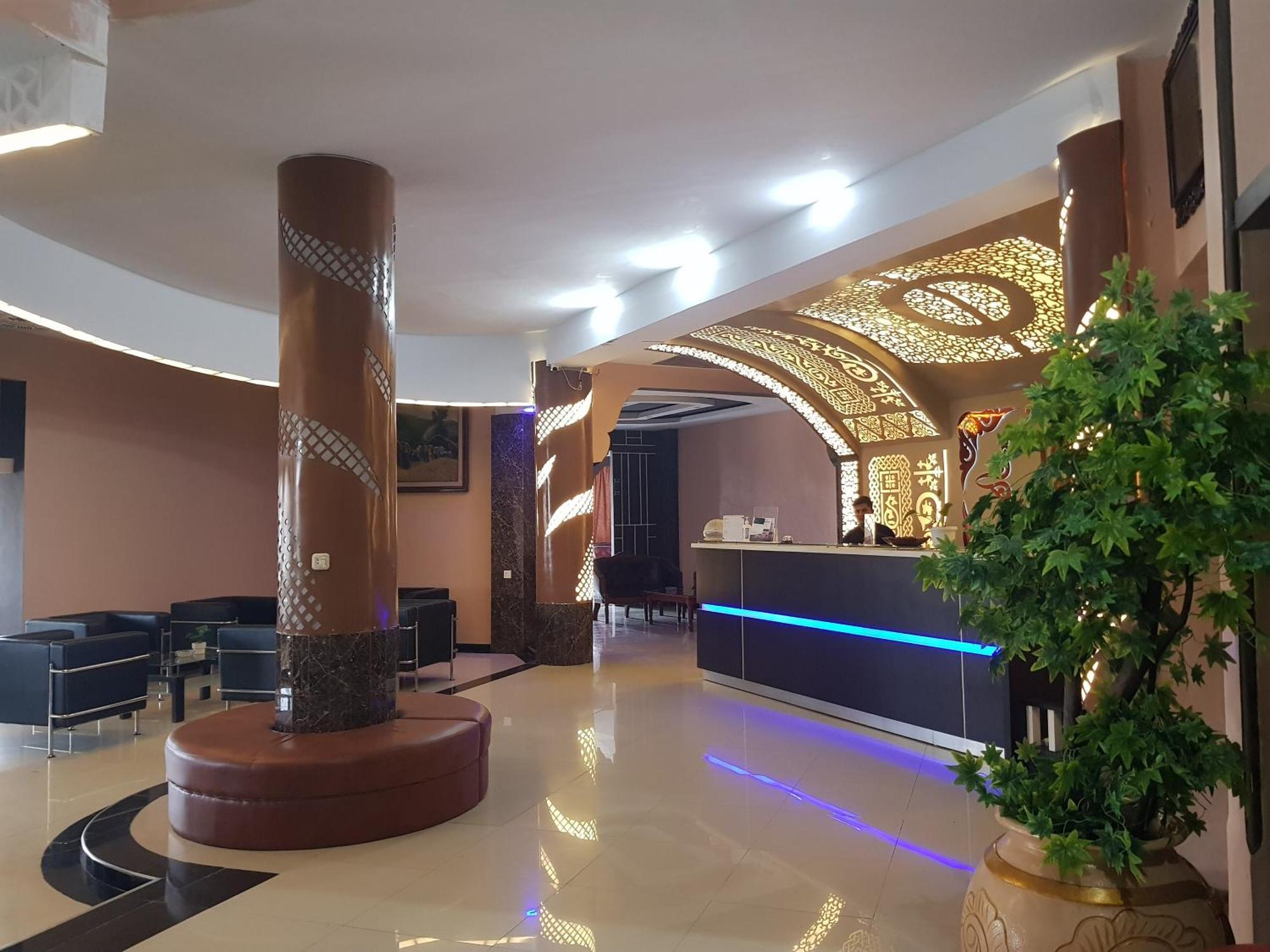 Capital O 93263 Linge Land Hotel Takengon Екстериор снимка