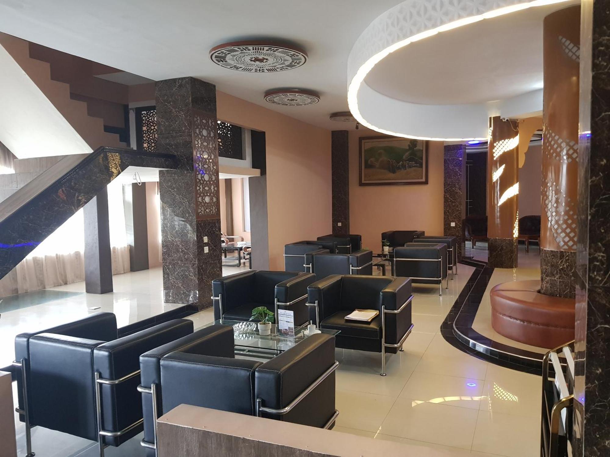 Capital O 93263 Linge Land Hotel Takengon Екстериор снимка